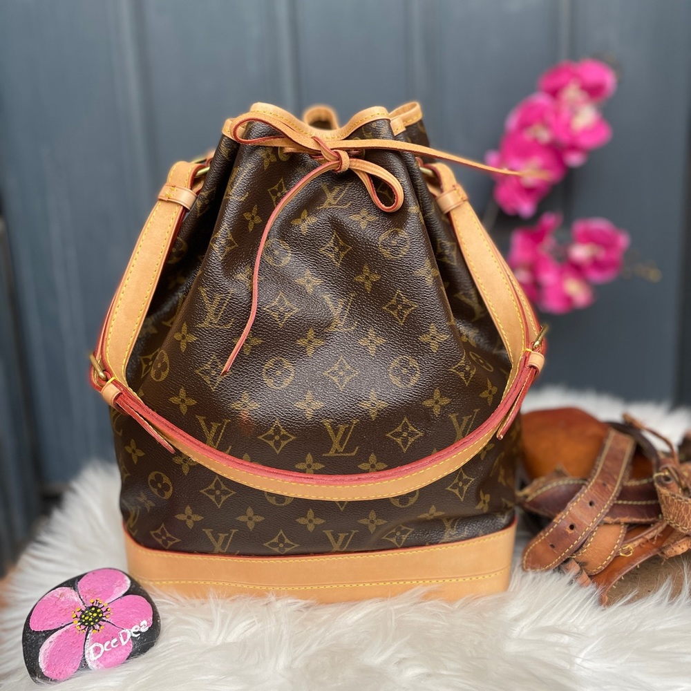 💖LIKE NEW 💖LOUIS VUITTON Shoulder bag